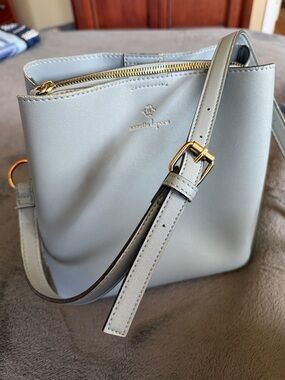 Nanette Lepore Cream Leather Crossbody Bucket Satchel